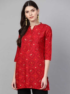 Women Red Printed Straight Kurta